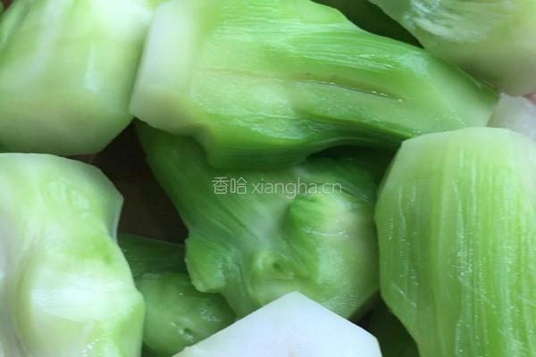 凉拌鲜榨菜的做法图解5