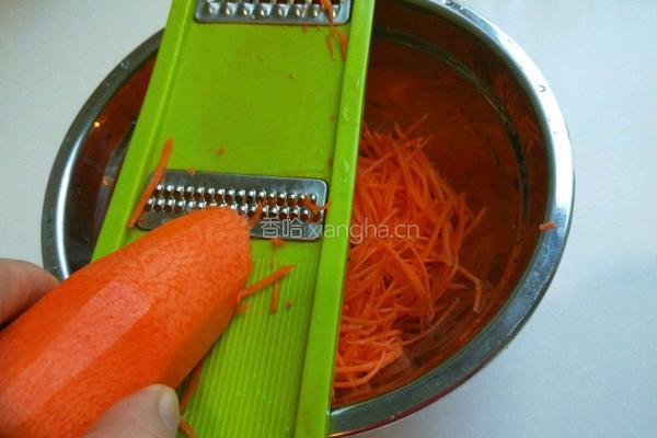 北京特色小吃 胡萝卜土豆煎饼的做法图解2