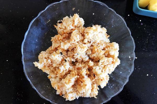 肉松胚芽米爆浆饭团的做法图解4