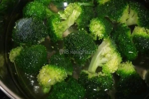 三色西兰花绣球的做法图解3