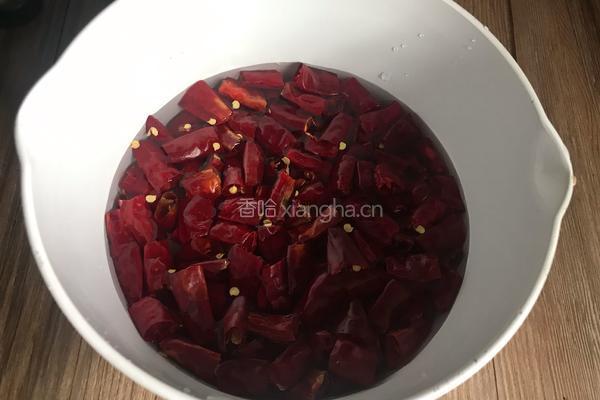 辣椒酥的做法图解2