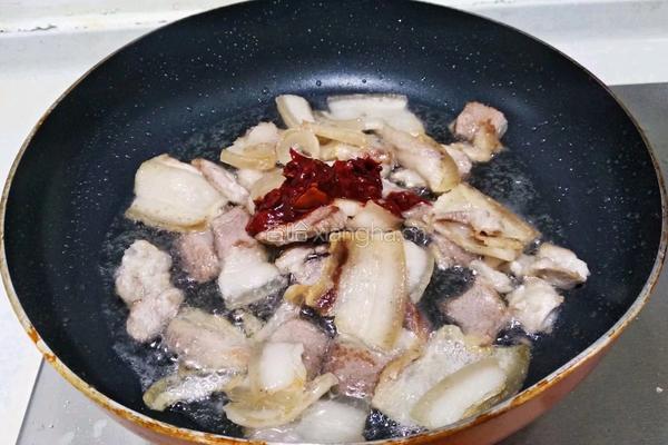 甜椒木耳回锅肉的做法图解7