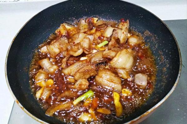 甜椒木耳回锅肉的做法图解11