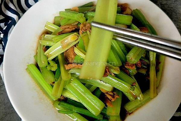 清炒芹菜的做法图解11