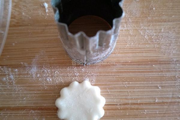土豆兔宝宝的做法图解4