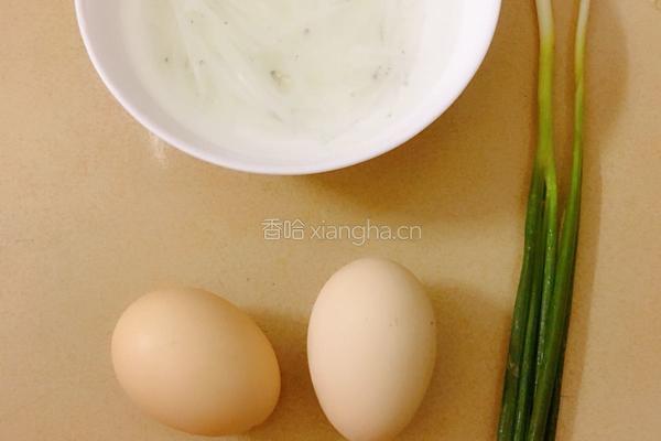 小银鱼炒鸡蛋的做法图解1