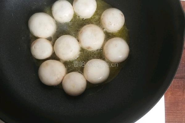 原汁原味香煎口蘑的做法图解3