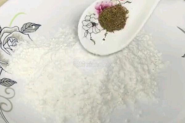 油炸金针菇的做法图解4