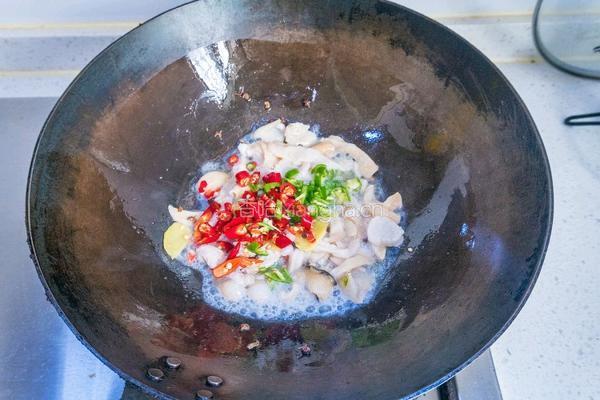 香辣河蚌肉的做法图解5