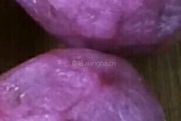 炸紫薯丸子的做法图解1