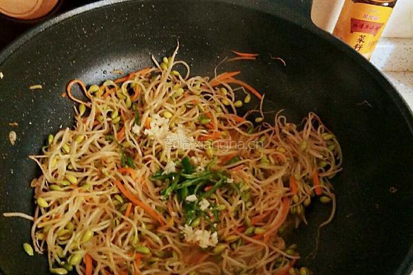 素炒豆芽的做法图解7
