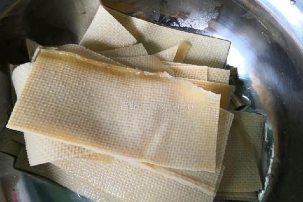 金针菇卷的做法图解2
