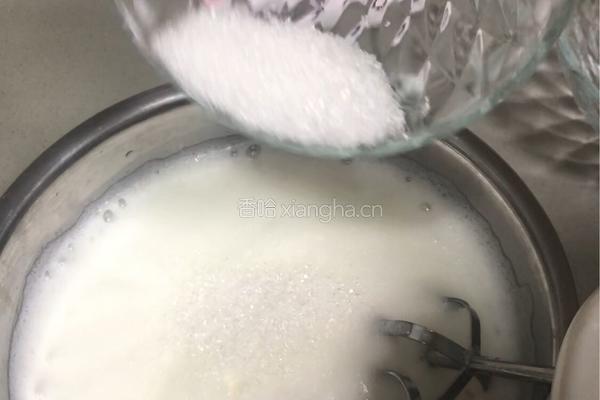 草莓小四蛋糕卷的做法图解5
