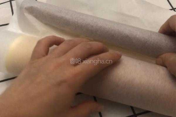 草莓小四蛋糕卷的做法图解15