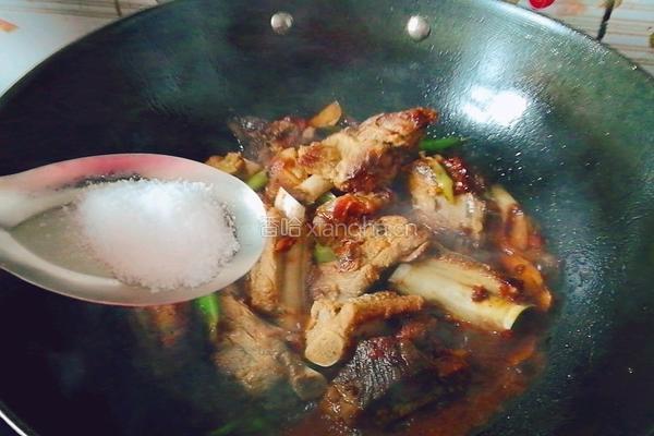排骨炖土豆的做法图解9