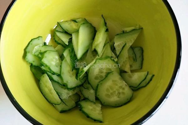 金针菇紫菜汤的做法图解4