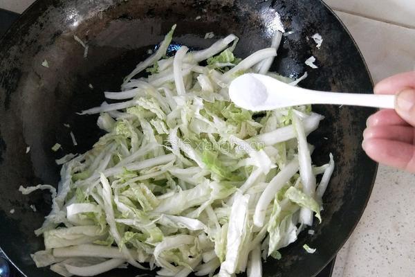 醋溜白菜丝的做法图解8