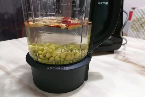 养肝补脾的红枣豆浆的做法图解5