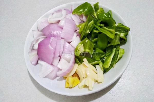 豉香洋葱土豆片的做法图解3