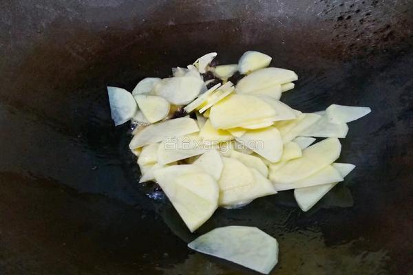 豉香洋葱土豆片的做法图解6