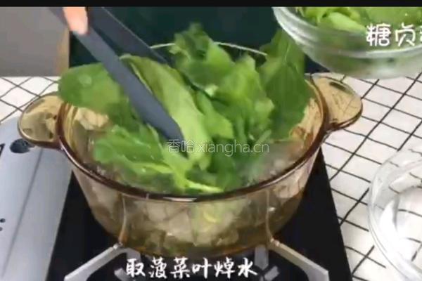 宝宝营养餐系列～菠菜蒸糕的做法图解2