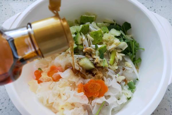 银耳拌黄瓜的做法图解6