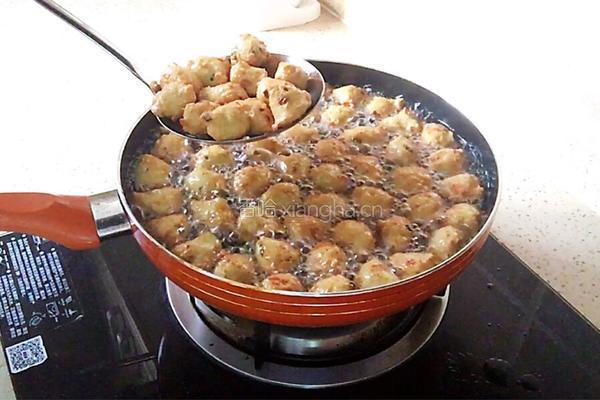 炸豆腐丸子的做法图解11