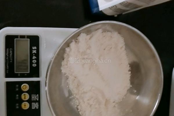 抹茶小蛋糕的做法图解1