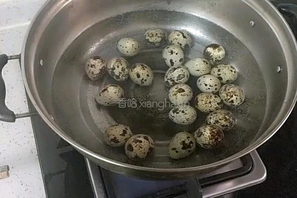 溜溜蛋（酸甜虎皮鹌鹑蛋）的做法图解1
