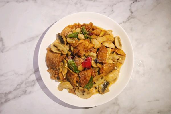白蘑菇炒肉的做法图解9
