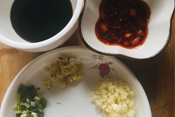 凉拌折耳根的做法图解3
