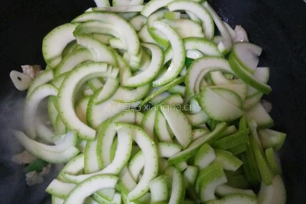 西葫芦炒肉片的做法图解7