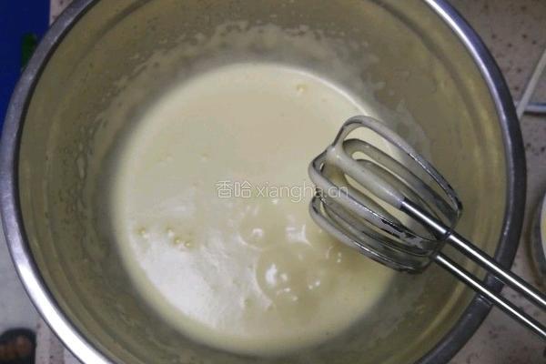 宝宝零食系～鸡蛋饼的做法图解1