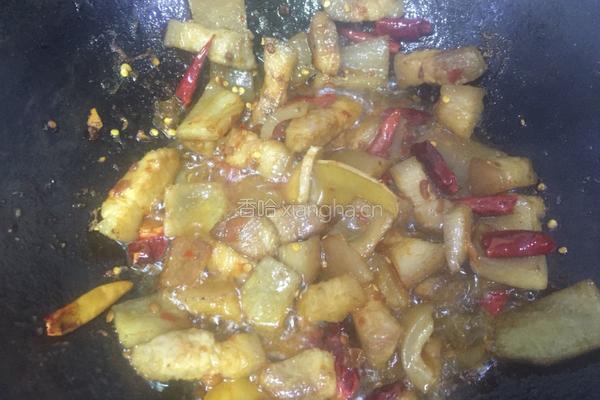 五花肉炖冻豆腐的做法图解10