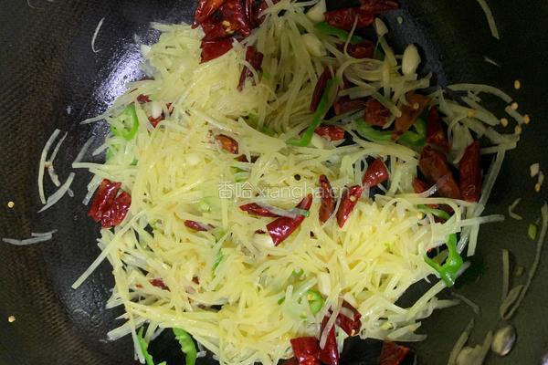 酸辣土豆丝 的做法图解4