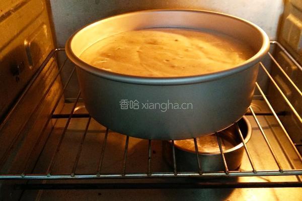 下午茶#8寸芝麻戚风蛋糕的做法图解16