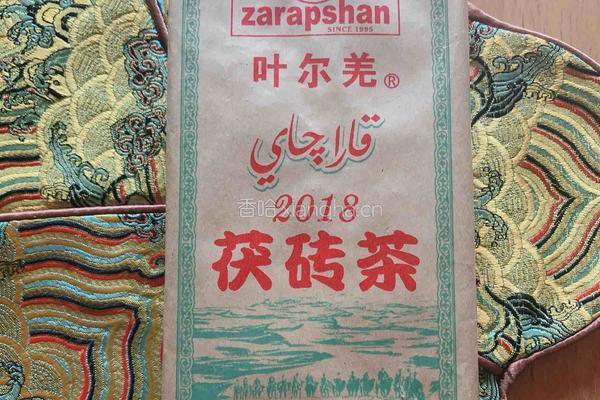  熬制新疆特色奶茶（附上奶皮）的做法图解1