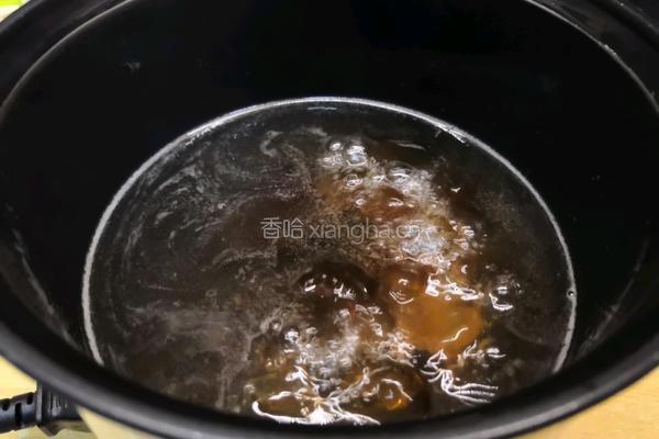 下午茶 桃胶炖奶 的做法图解4