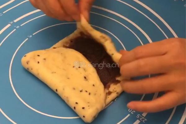 ＃下午茶＃黑芝麻豆沙吐司的做法图解7