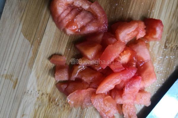 番茄鸡蛋饼的做法图解1