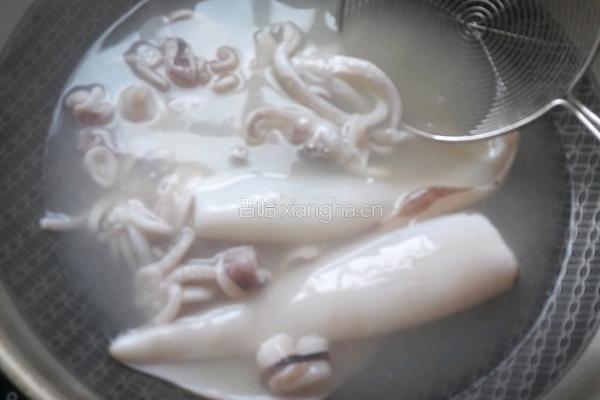 姜烧鱿鱼的做法图解3