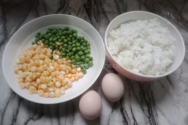 蛋炒饭的做法图解2