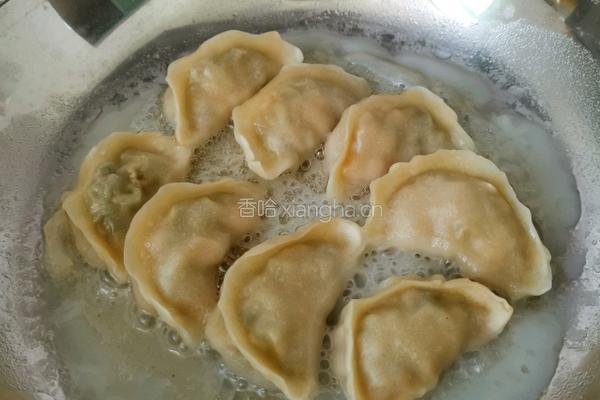有冻饺 吃煎饺的做法图解8