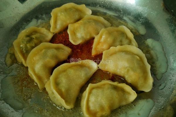 有冻饺 吃煎饺的做法图解12