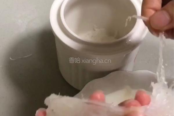 ＃下午茶＃红枣枸杞炖燕窝的做法图解2