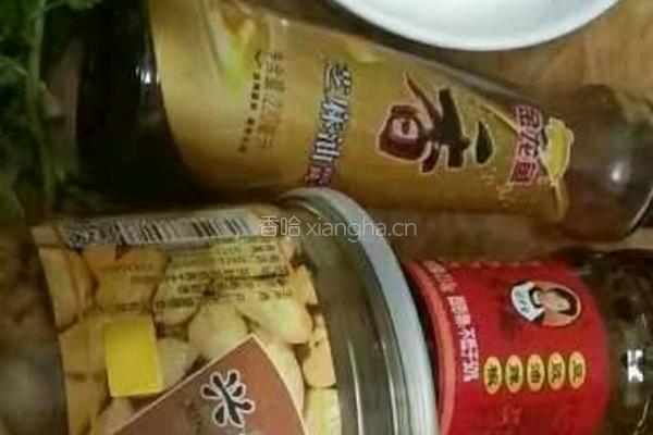 凉拌豆腐的做法图解1