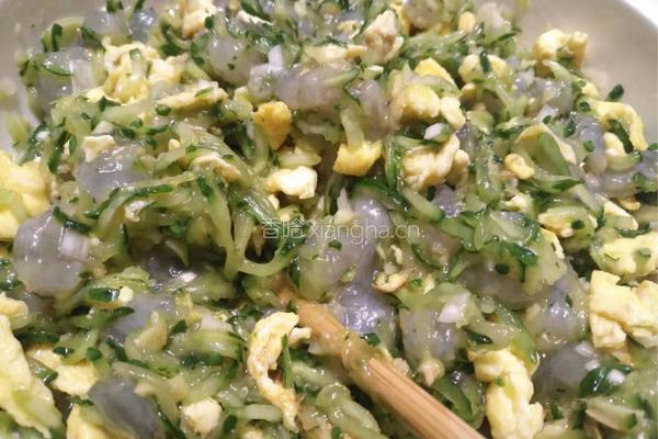 黄瓜虾仁鸡蛋水饺的做法图解5