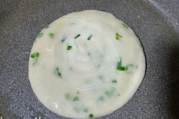 烫面葱油饼的做法图解11