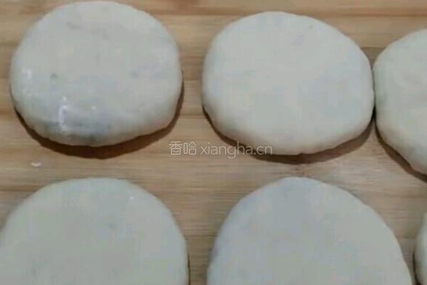 凉了不硬的韭菜盒子的做法图解14