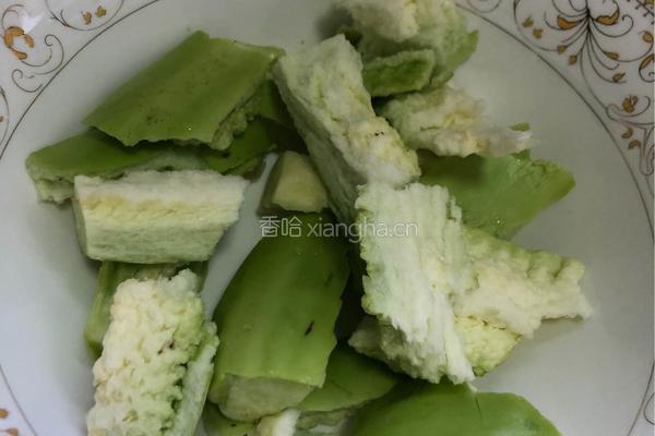 土豆炖茄子的做法图解1